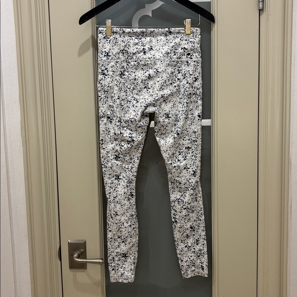 Athleta Leggings- ‘Salutation Stash’ - Picture 3 of 5